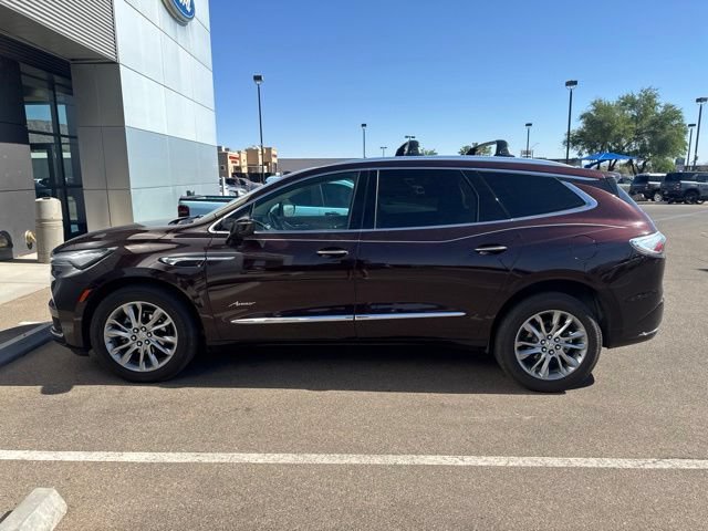 Used 2023 Buick Enclave Avenir w/ Avenir Technology Package AWD/4WD image 2