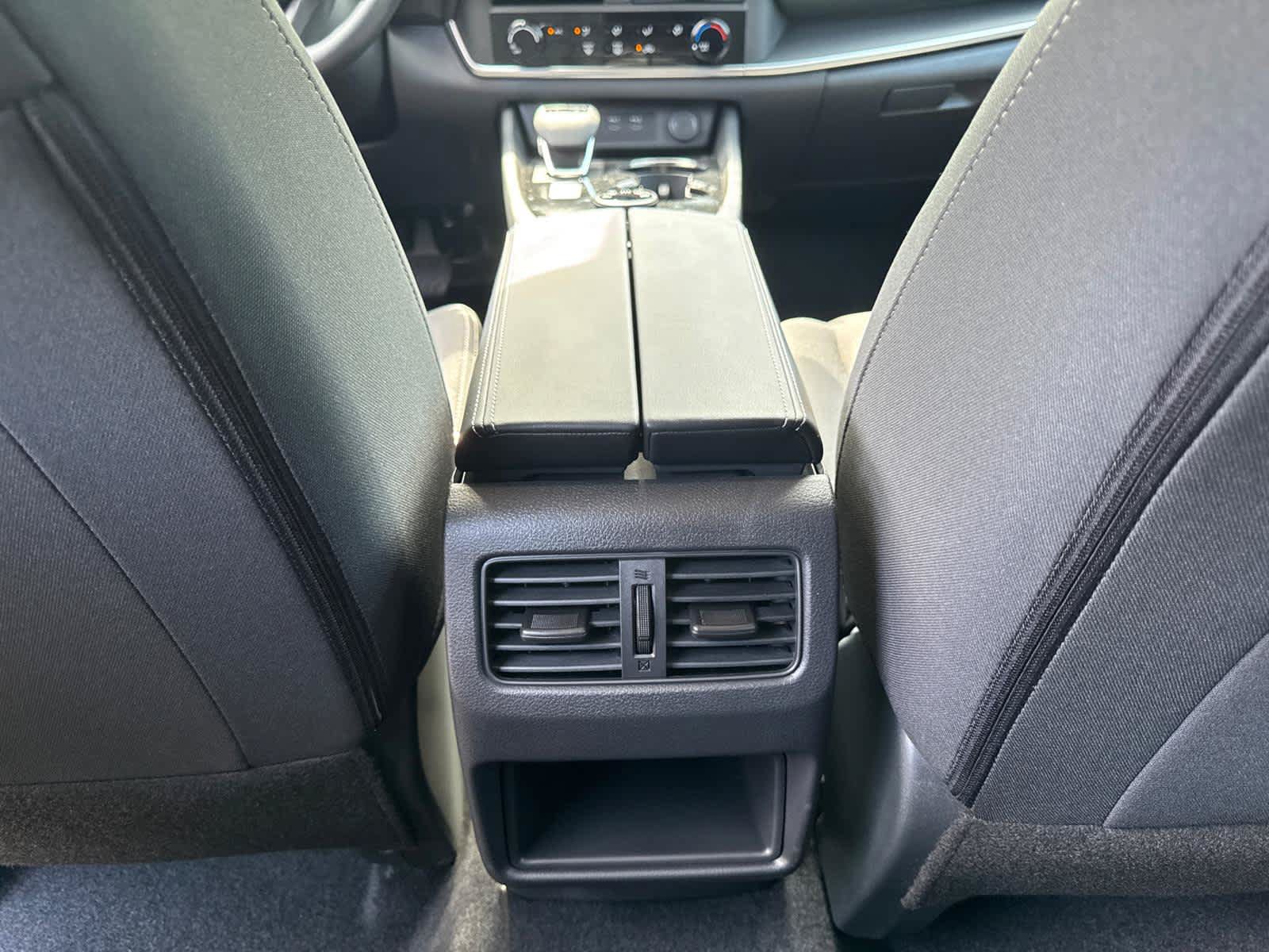 Used 2026 Nissan Rogue S AWD/4WD image 29