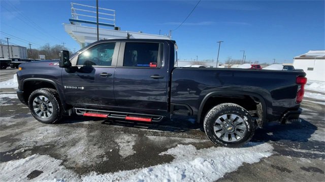 Used 2024 Chevrolet Silverado 2500 Custom w/ Custom Value Package image 7