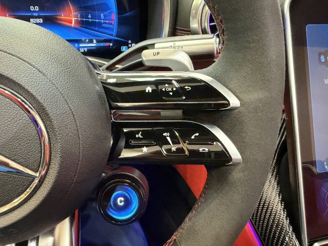 Used 2022 Mercedes-Benz SL 63 AMG 4MATIC image 27