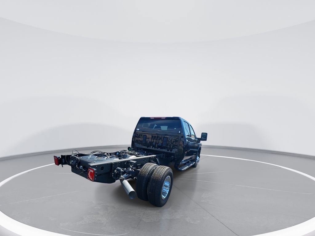 New 2026 GMC Sierra 3500 SLE AWD/4WD image 8