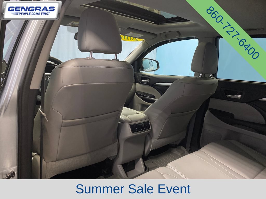 Used 2016 Toyota Highlander XLE w/ Protection Package #3 AWD/4WD image 27