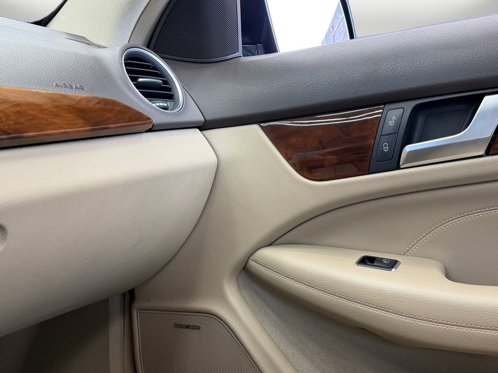 Used 2012 Mercedes-Benz C 350 Coupe image 23