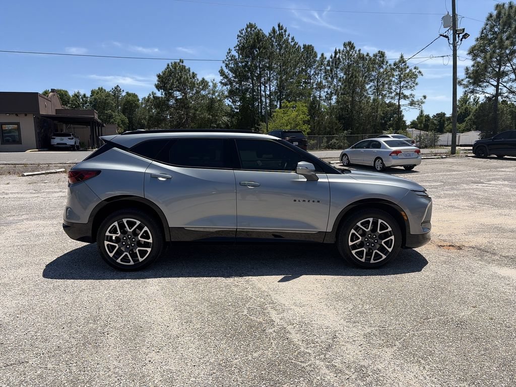 Used 2023 Chevrolet Blazer RS w/ Driver Confidence II Package AWD/4WD image 11