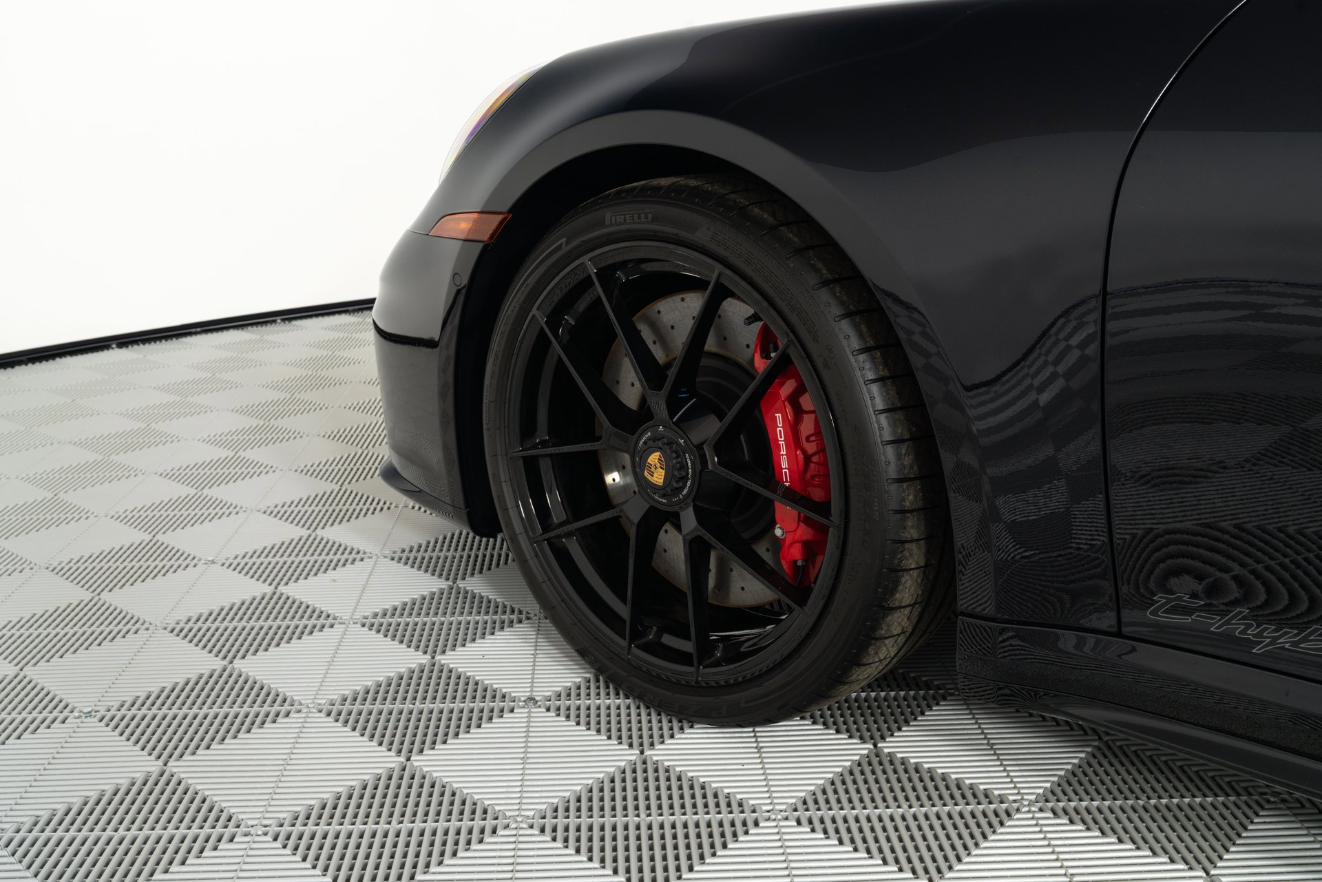 Used 2025 Porsche 911 Carrera GTS image 55