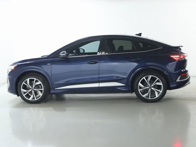 Used 2024 Audi Q4 e-tron Premium w/ Convenience Package image 38