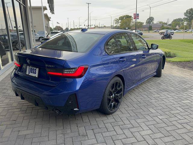 New 2026 BMW 330i xDrive Sedan w/ M Sport Package AWD/4WD image 3