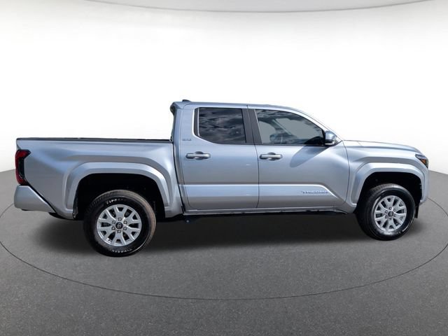 Used 2025 Toyota Tacoma SR5 AWD/4WD image 6