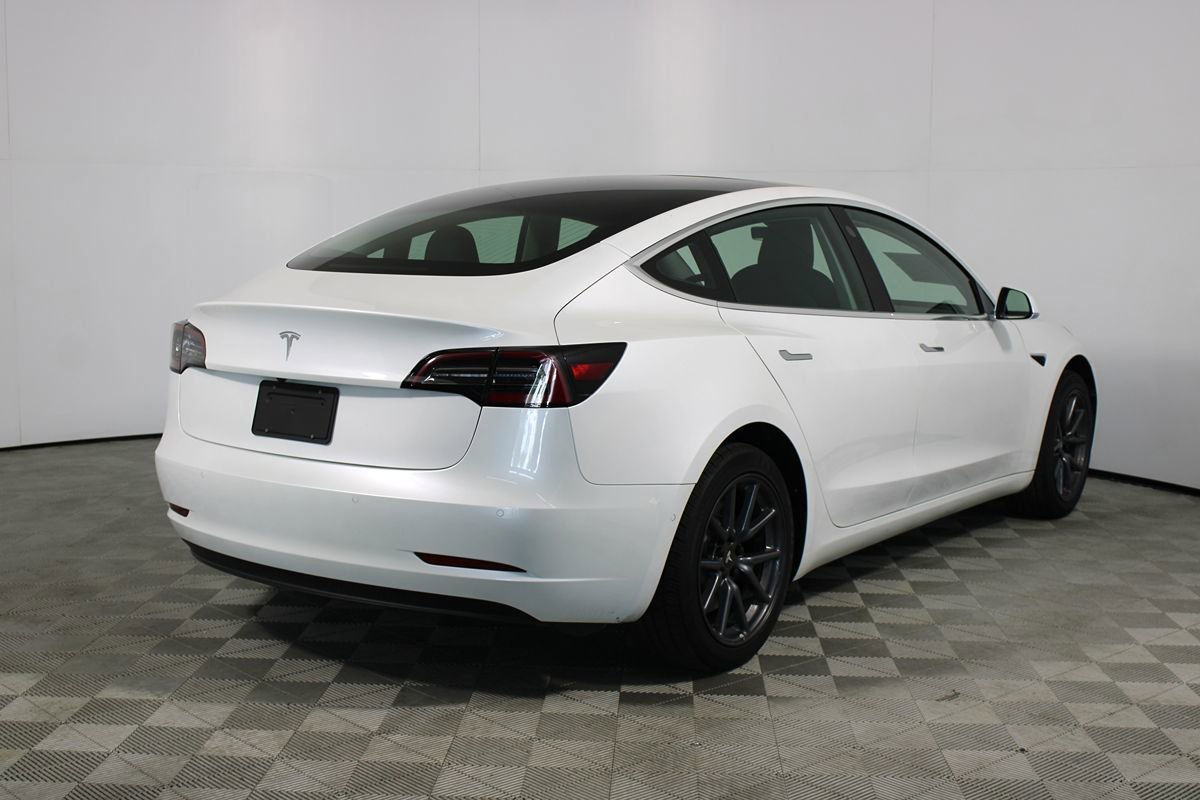 Used 2020 Tesla Model 3 Standard Range Plus RWD image 31