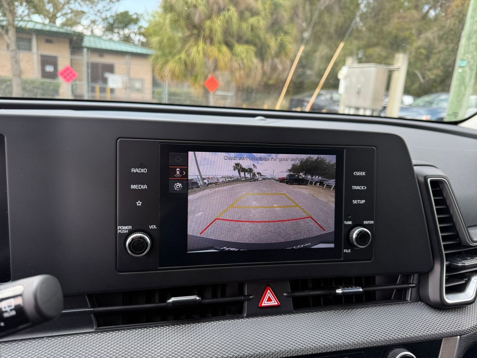 Used 2025 Kia Sportage LX image 24