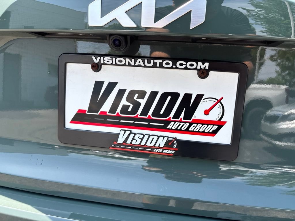 Used 2025 Kia Niro EX w/ EX Cold Weather Package FWD image 15