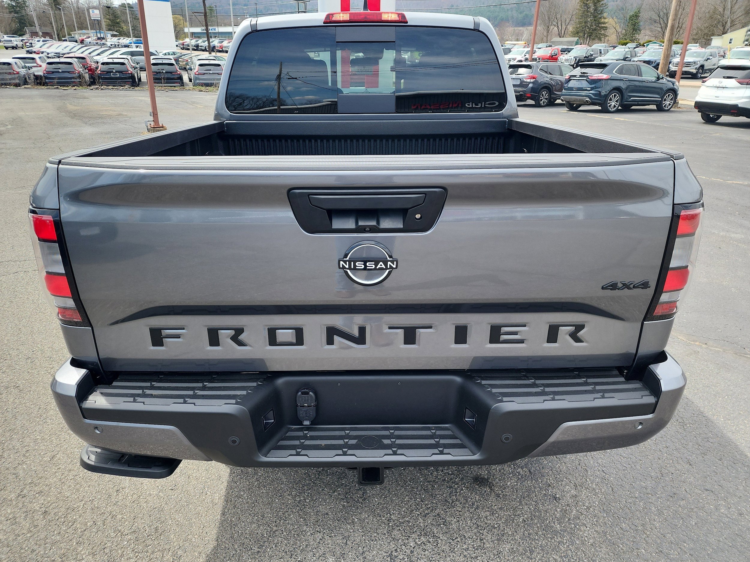 New 2026 Nissan Frontier SV image 7