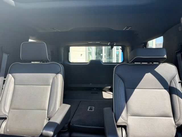Used 2021 GMC Yukon SLT w/ SLT Luxury Plus Package AWD/4WD image 14