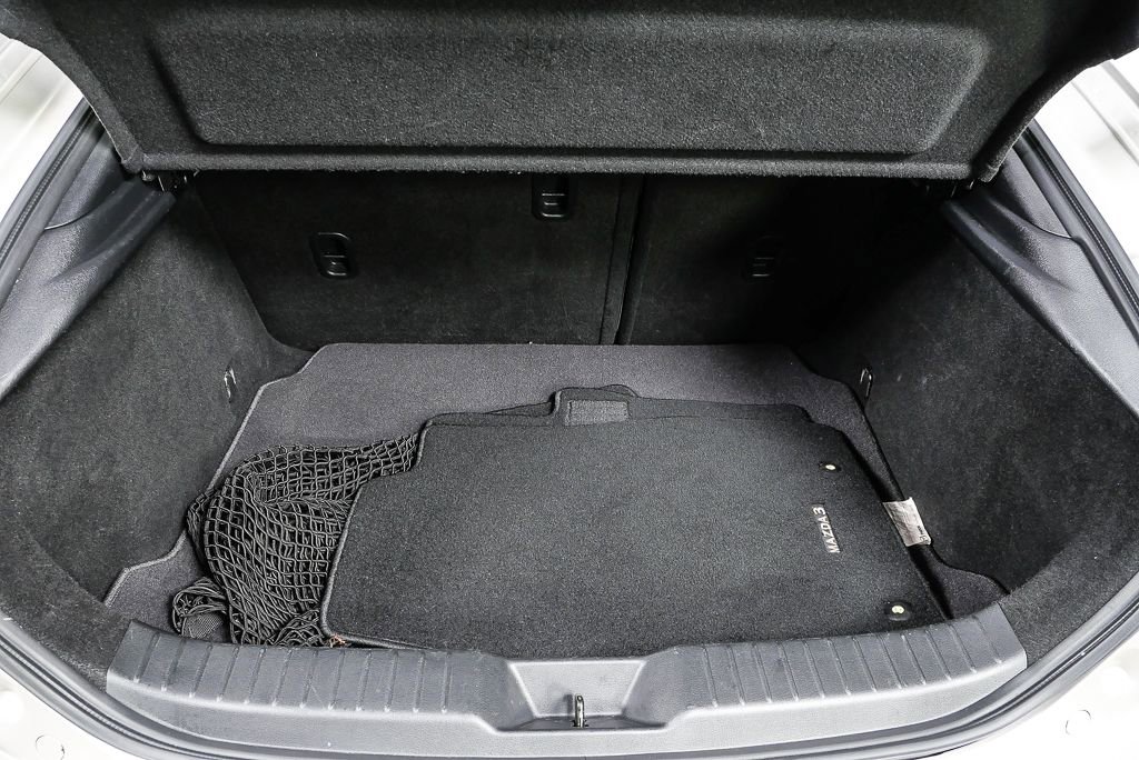 Used 2022 MAZDA MAZDA3 s image 32