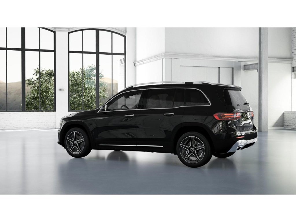 Used 2026 Mercedes-Benz GLB 250 4MATIC image 31
