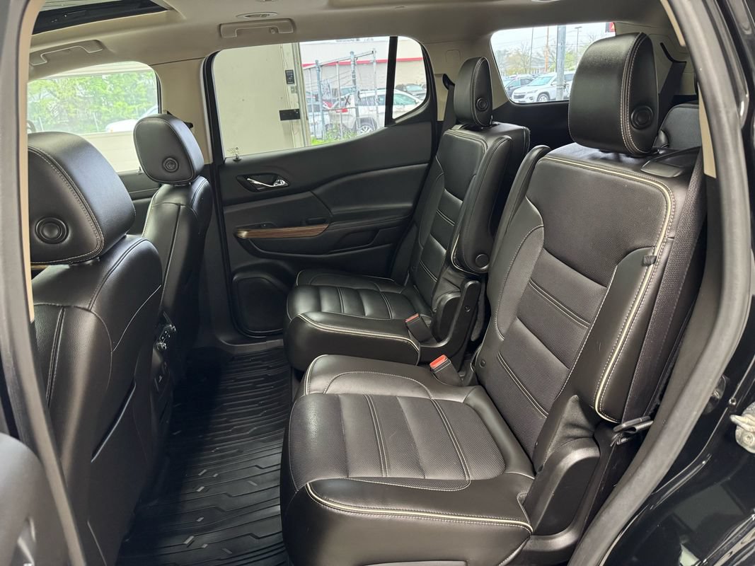 Used 2019 GMC Acadia Denali w/ Technology Package AWD/4WD image 28