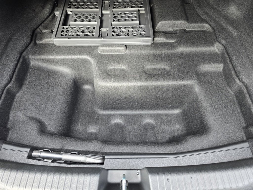 Used 2024 Mercedes-Benz C 300 Sedan image 39