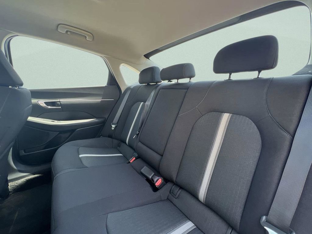 Certified 2023 Hyundai Sonata SEL image 19