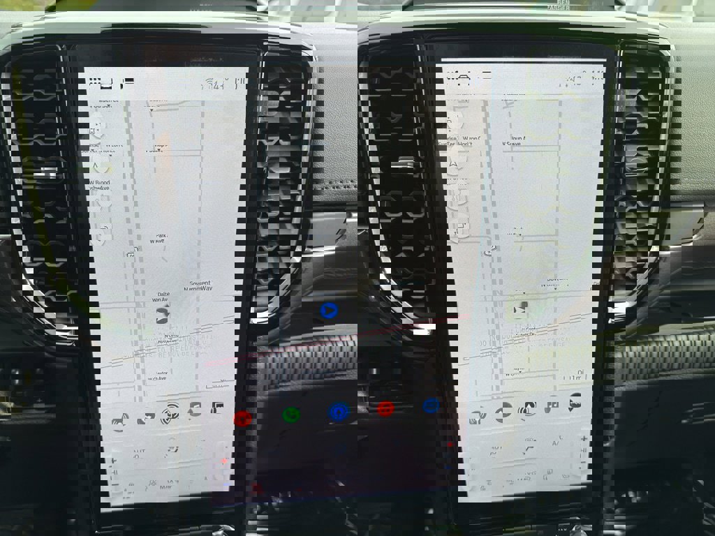 New 2025 Ford Ranger Lariat w/ FX4 Off-Road Package image 32