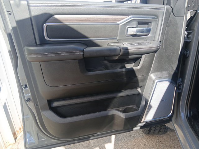 New 2027 RAM 5500 4x4 Crew Cab w/ Laramie Trim Package image 50