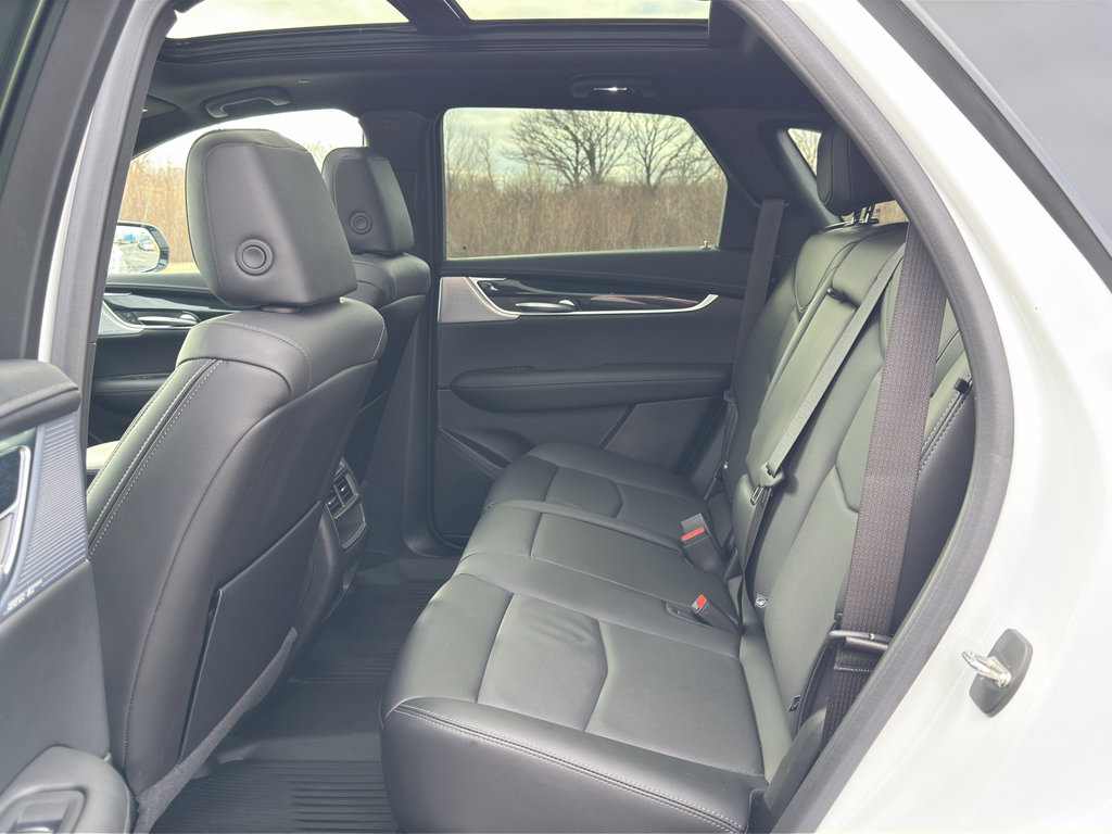 Used 2024 Cadillac XT5 Premium Luxury w/ LPO, Floor Liner Package AWD/4WD image 38