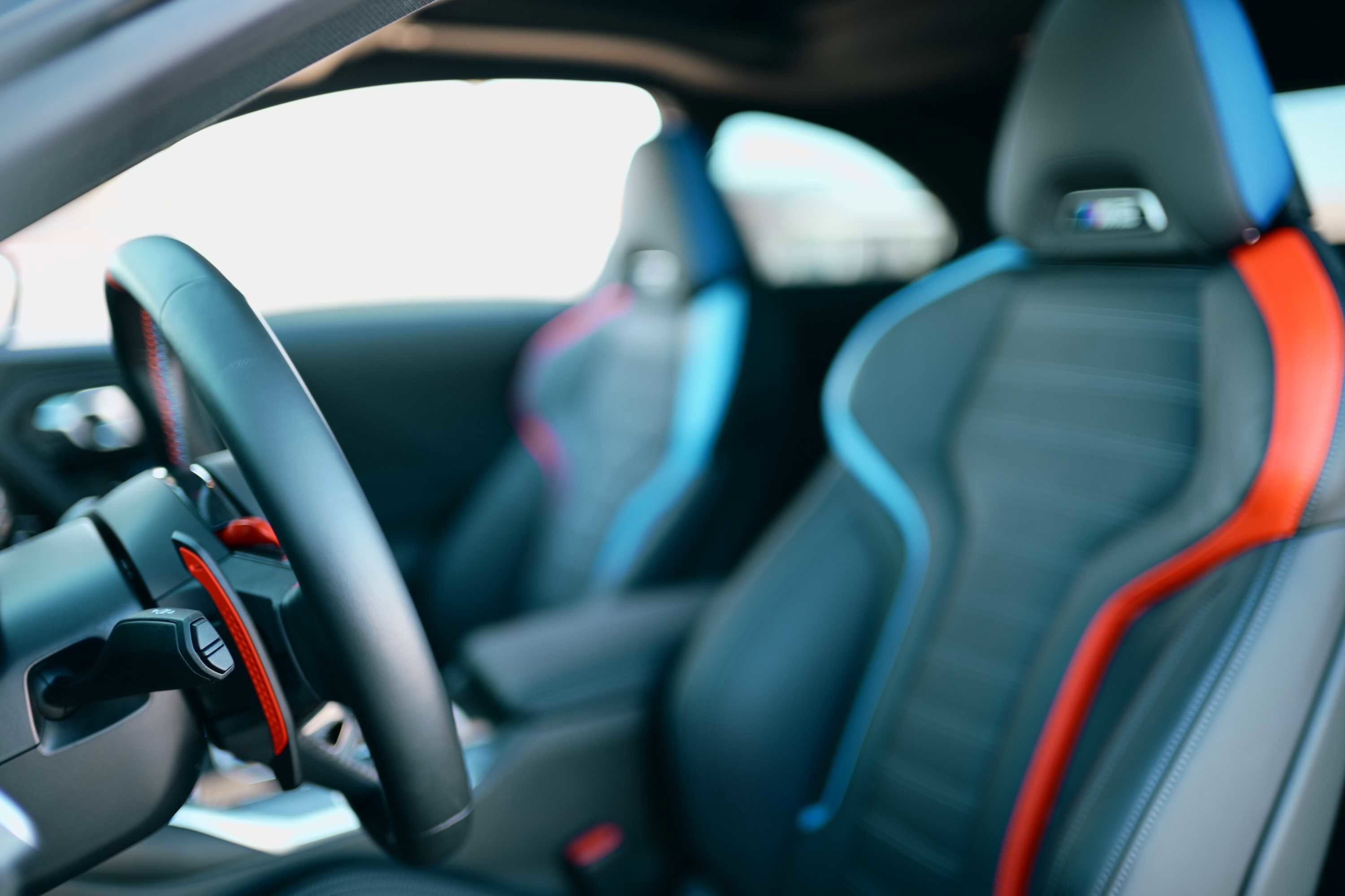 Used 2025 BMW M2 w/ Lighting Package image 31