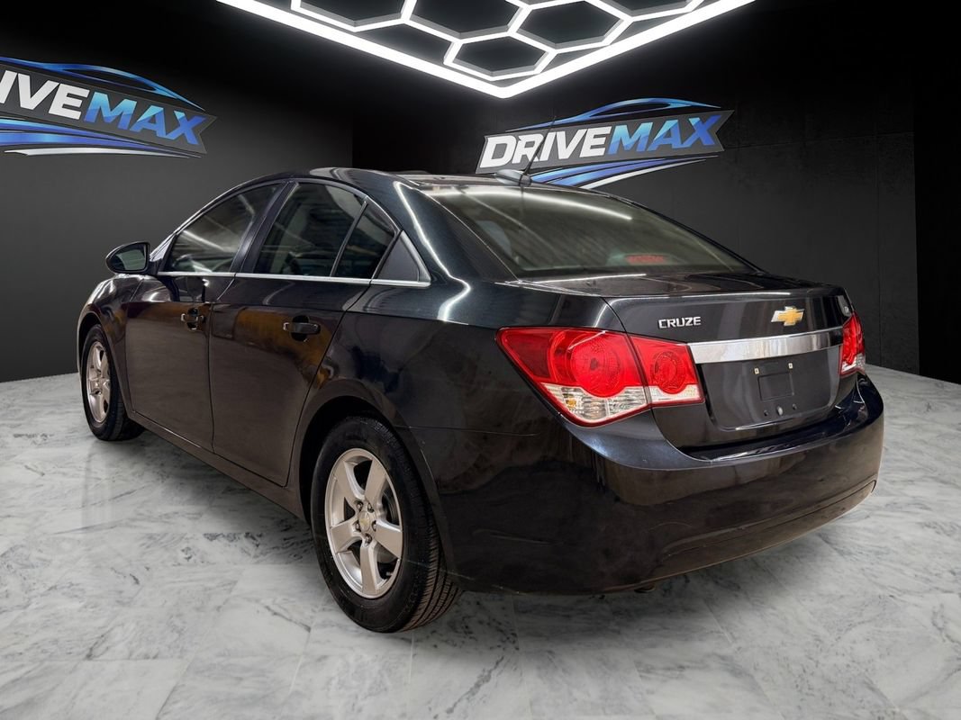 Used 2016 Chevrolet Cruze LT FWD image 7