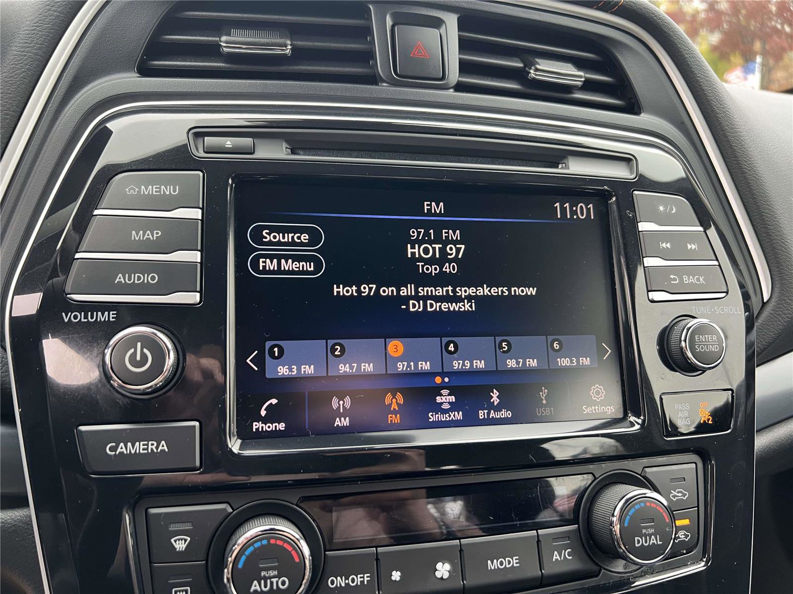 Used 2023 Nissan Maxima SR w/ Sport Mat Group image 37