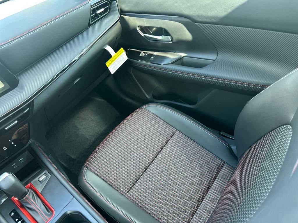 New 2025 Nissan Kicks SR image 26