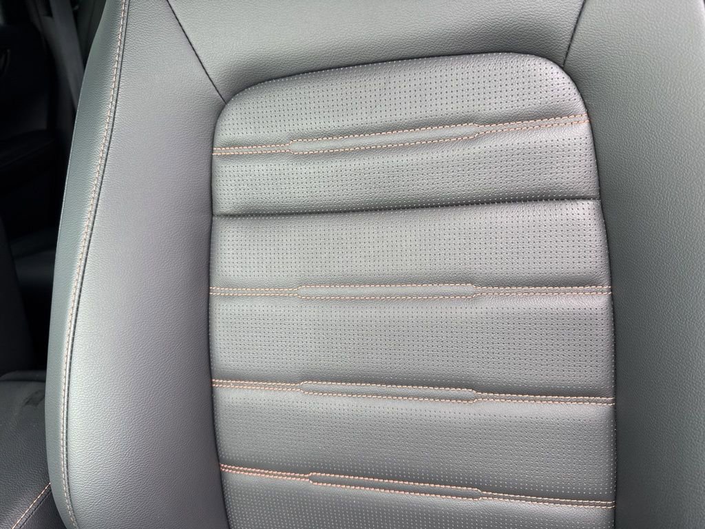 Used 2025 Honda CR-V Sport-L image 18