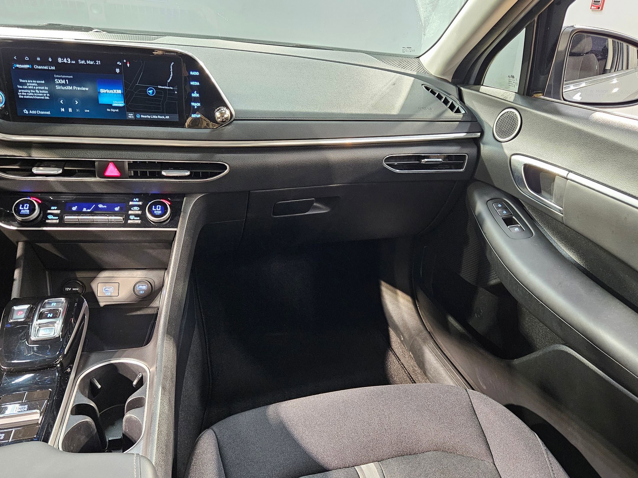 Used 2023 Hyundai Sonata SEL w/ Cargo Package image 11