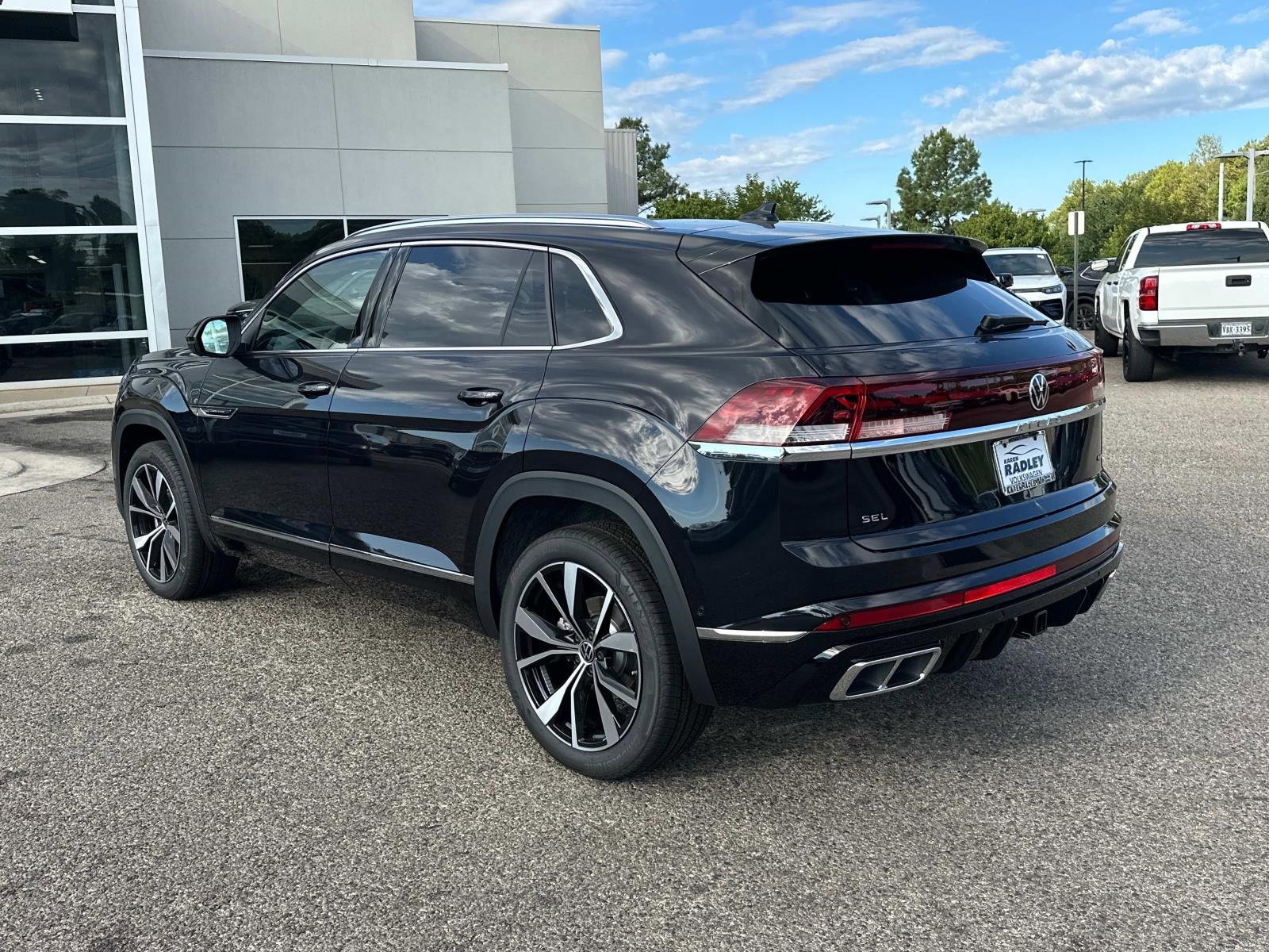 New 2026 Volkswagen Atlas Cross Sport SEL Premium R-Line image 16