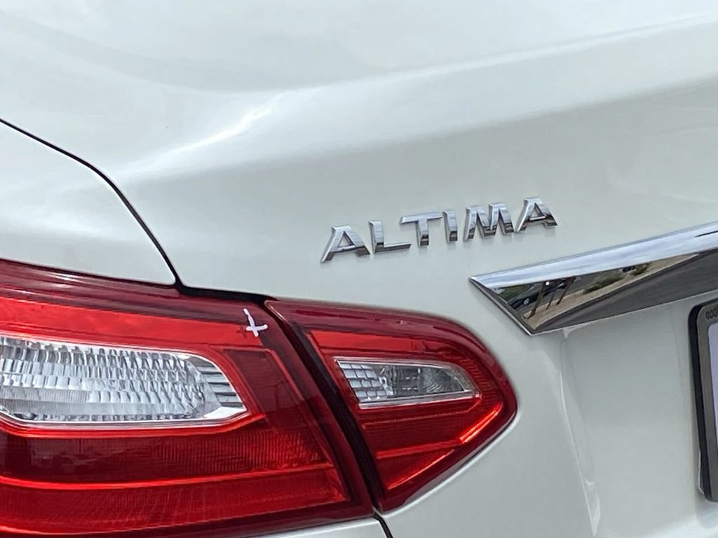 Used 2017 Nissan Altima 2.5 SV w/ Convenience Package FWD image 28