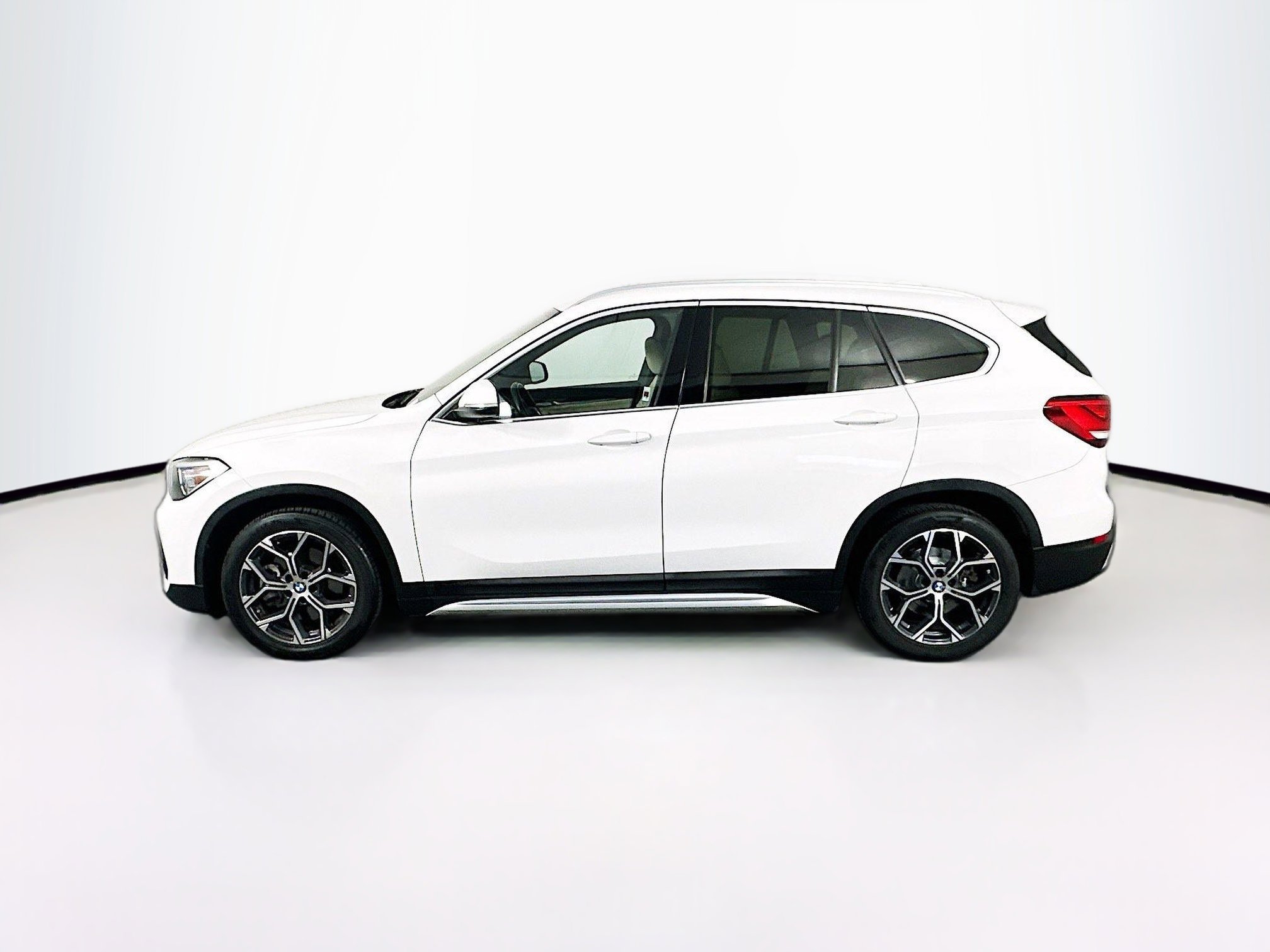Used 2020 BMW X1 xDrive28i w/ Convenience Package AWD/4WD image 4