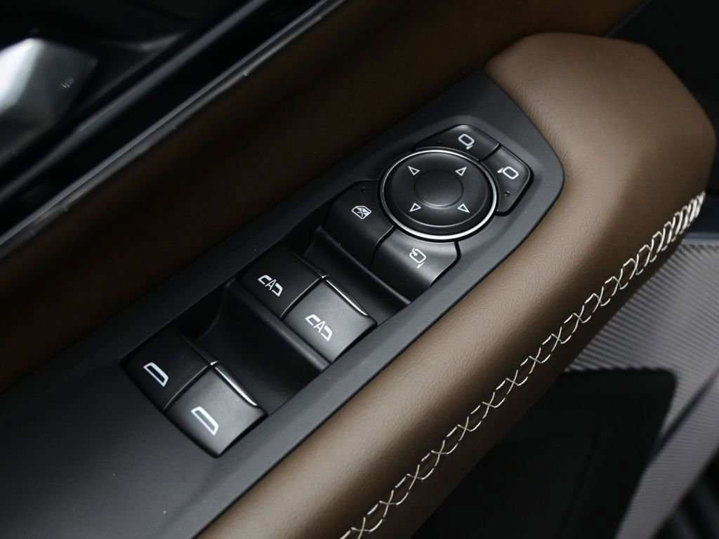 Used 2026 GMC Yukon Denali Ultimate AWD/4WD image 17