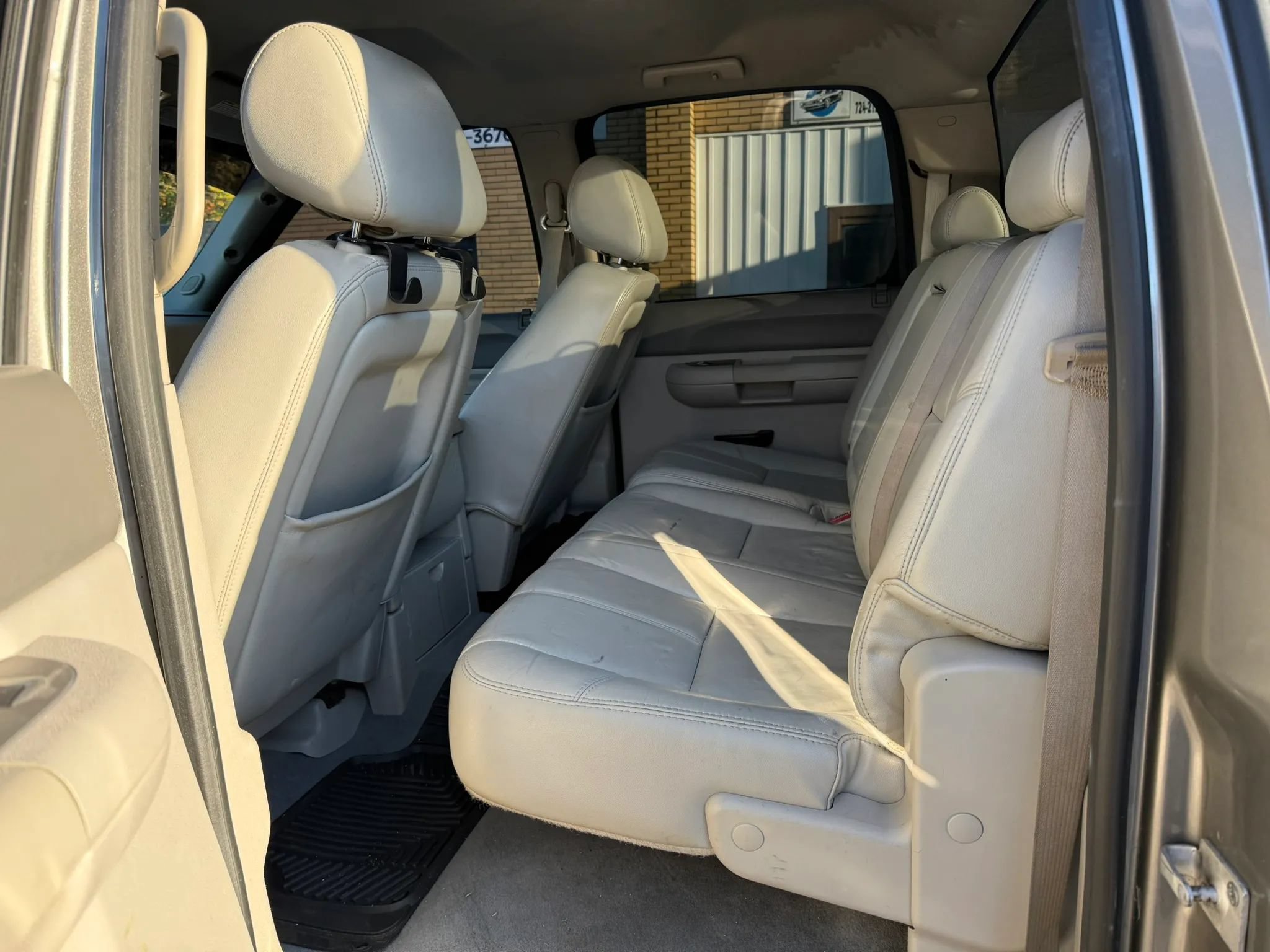 Used 2014 Chevrolet Silverado 2500 LT AWD/4WD image 12