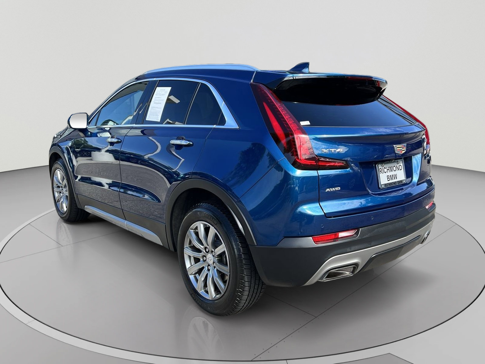 Used 2019 Cadillac XT4 Premium Luxury AWD/4WD image 3
