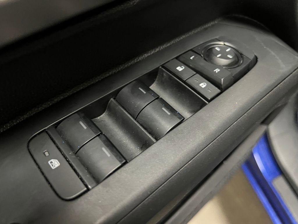 Used 2024 Toyota Tacoma TRD Off-Road image 12