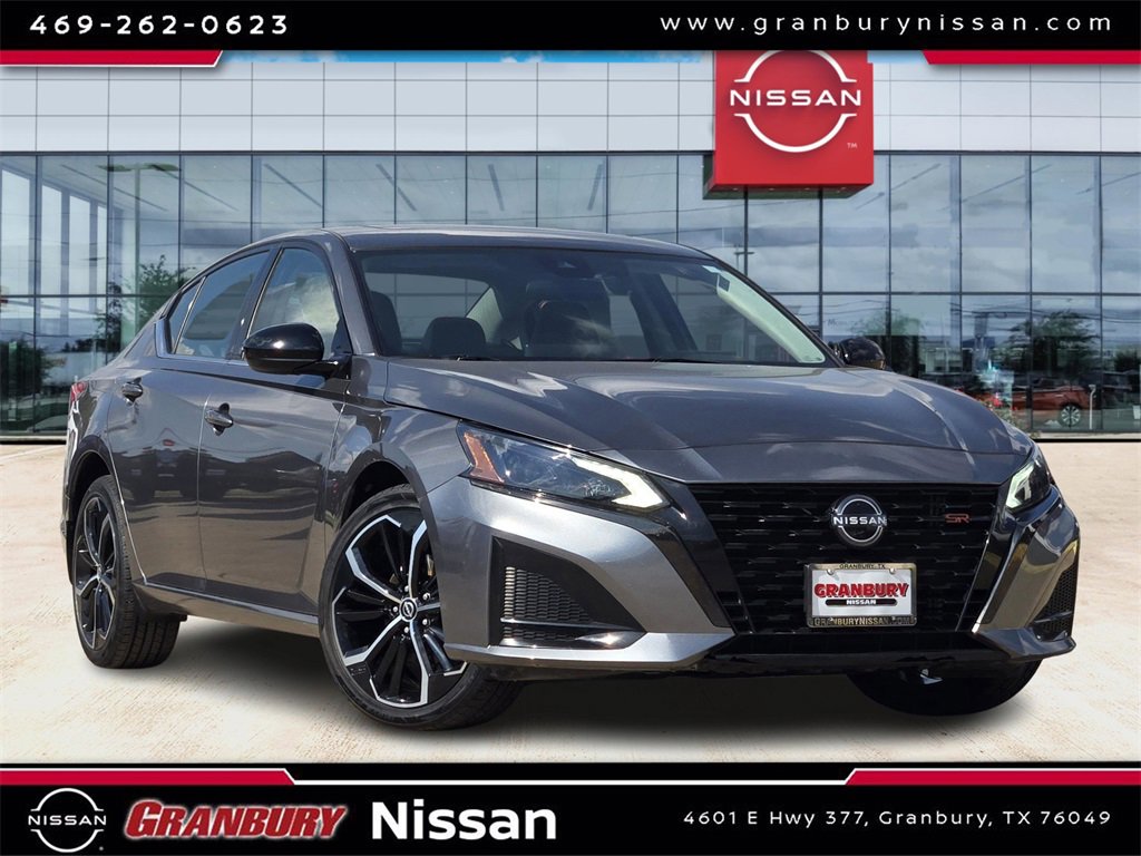 Used 2023 Nissan Altima 2.5 SR w/ SR Premium Package