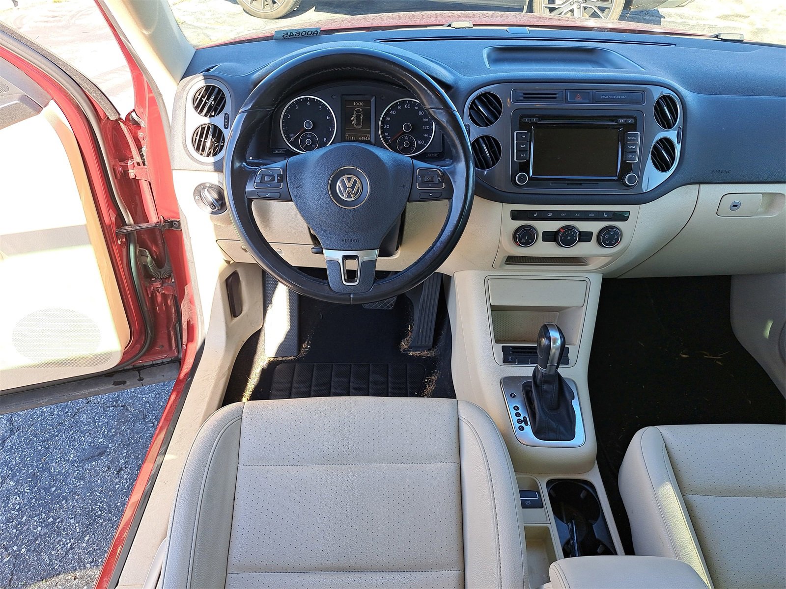 Used 2013 Volkswagen Tiguan SE image 6