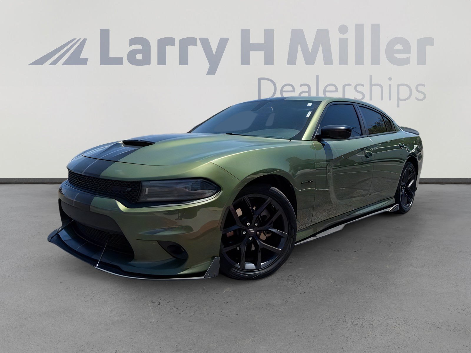 Used 2022 Dodge Charger R/T w/ Blacktop Package RWD image 1