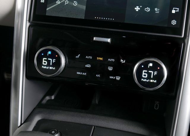 New 2026 Land Rover Discovery Dynamic SE AWD/4WD image 14
