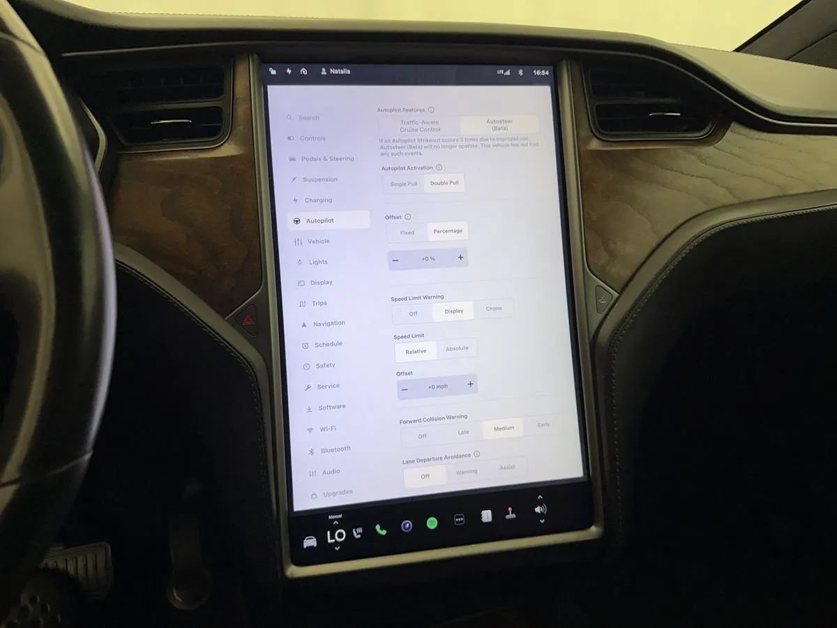 Used 2019 Tesla Model X AWD/4WD image 21