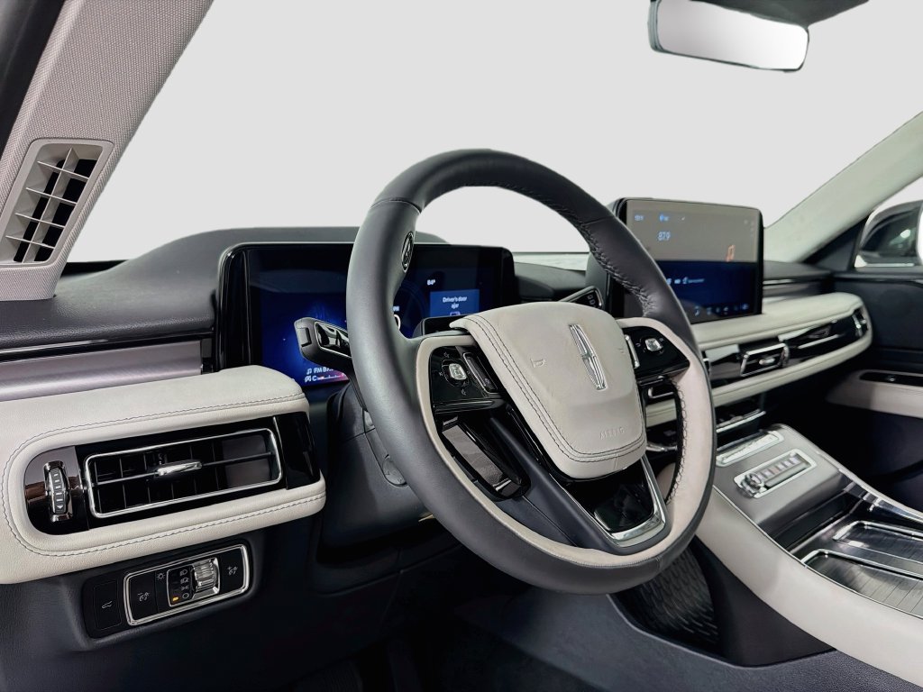 New 2027 Lincoln Aviator 2WD image 9