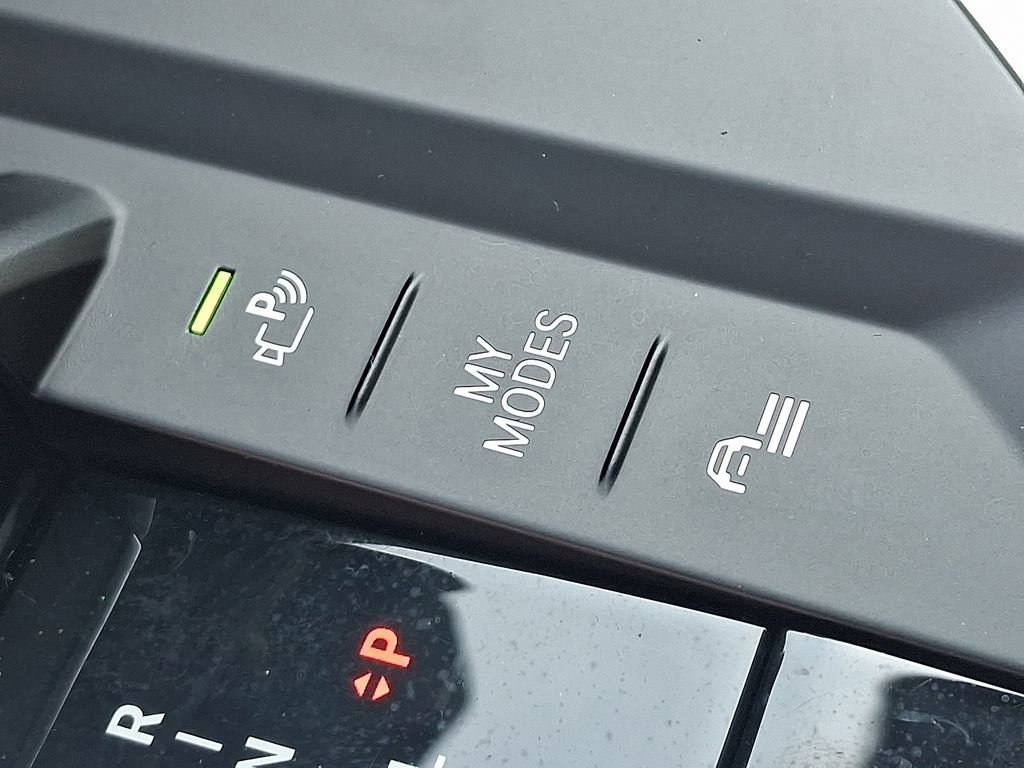 Used 2025 BMW 228i xDrive AWD/4WD image 24