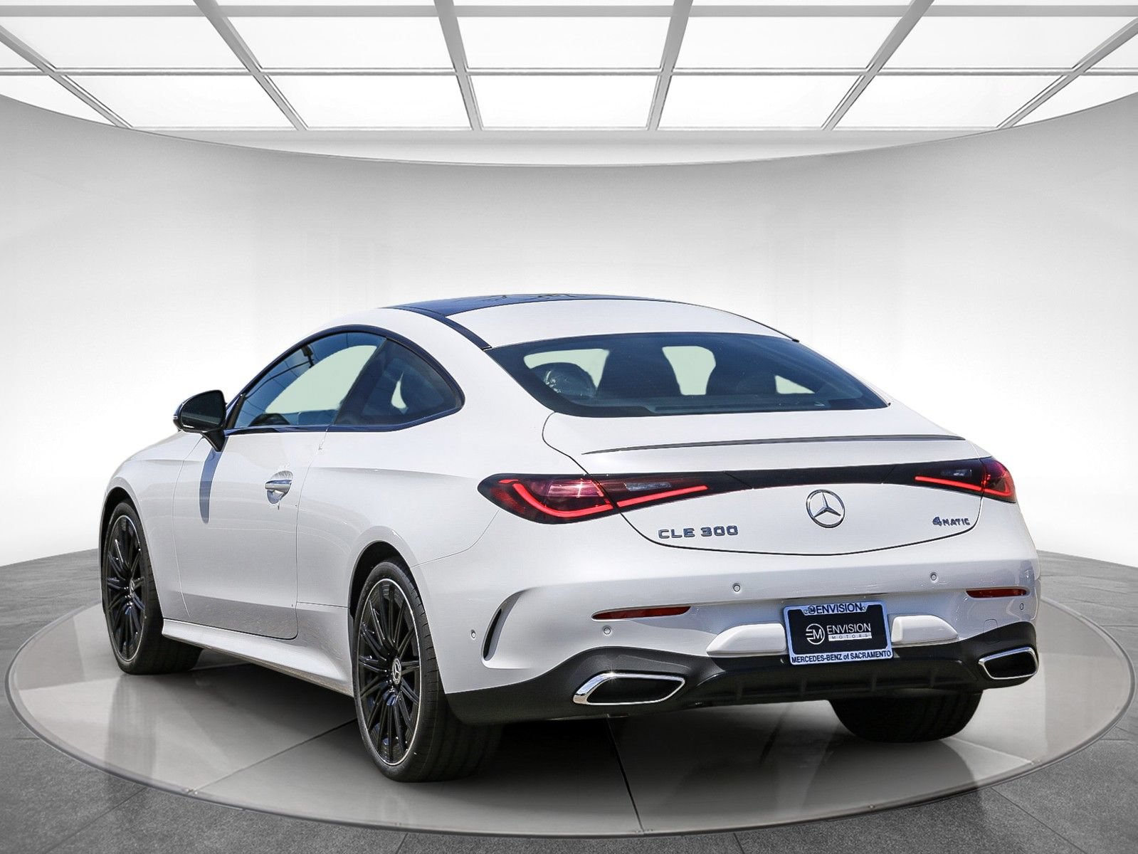 Used 2024 Mercedes-Benz CLE 300 4MATIC Coupe image 2