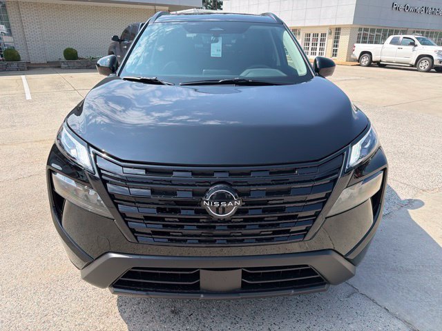 New 2026 Nissan Rogue Dark Armor FWD image 3