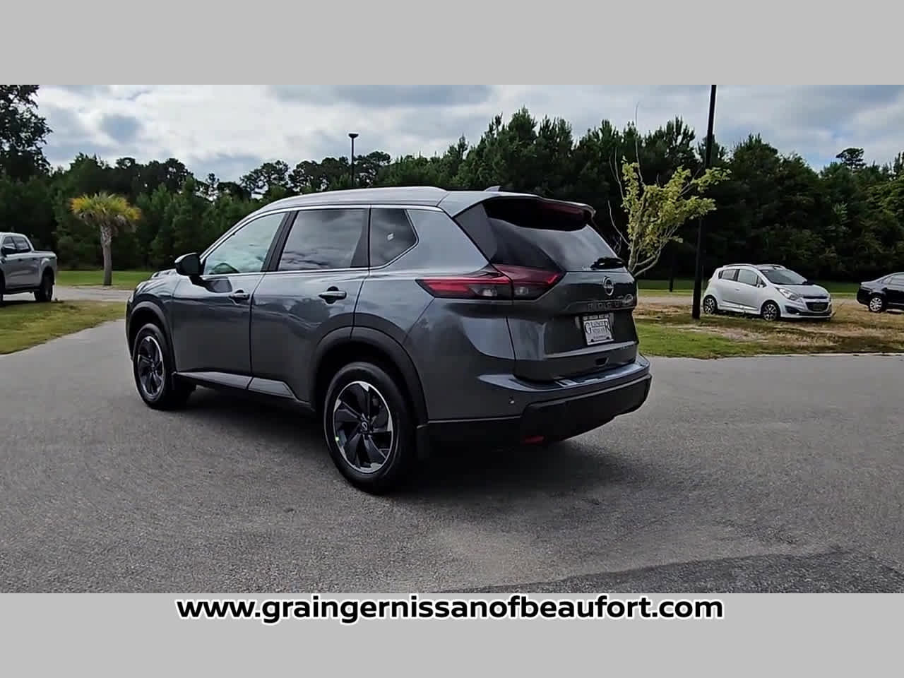 New 2026 Nissan Rogue SV image 28