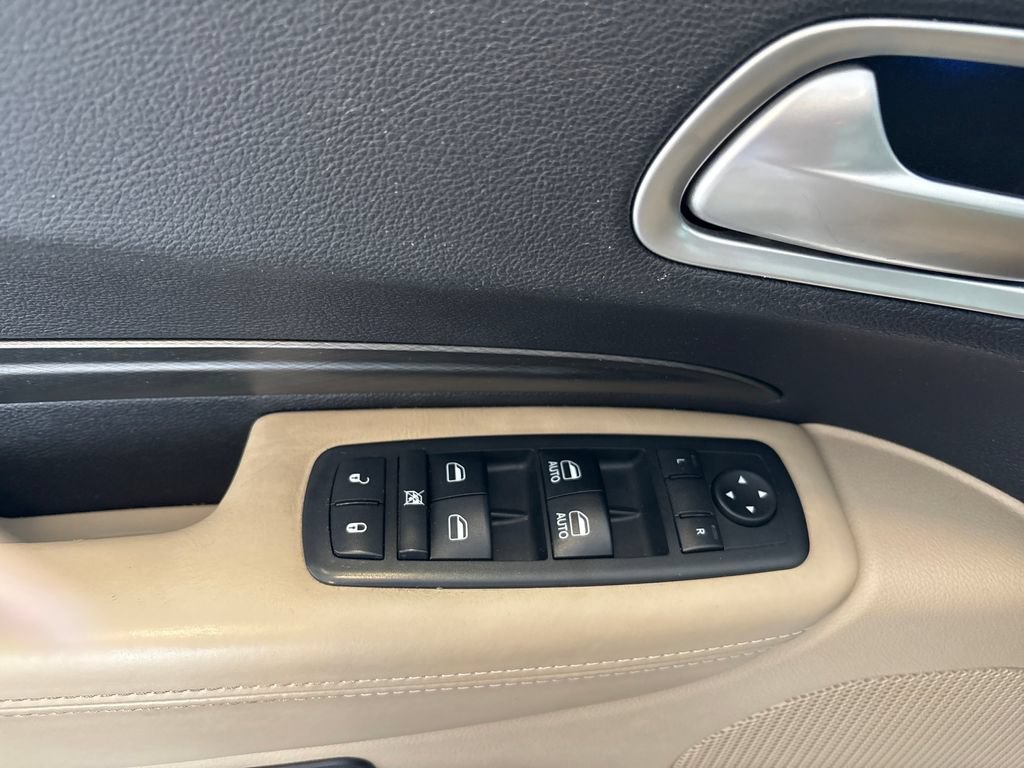 Used 2018 Dodge Durango Citadel w/ Technology Group RWD image 17