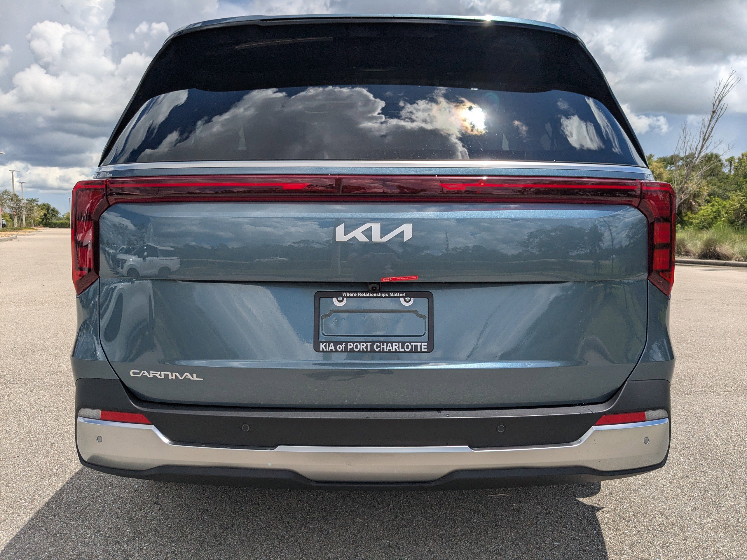New 2026 Kia Carnival SX image 6